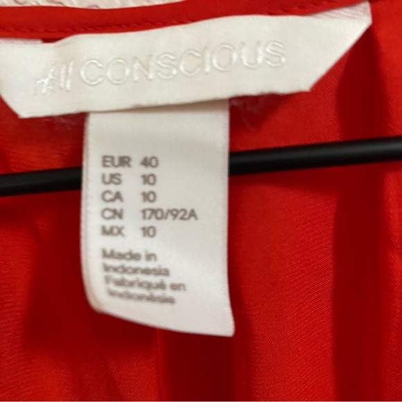 H&M v neck blouse size 10 - Picture 2 of 2